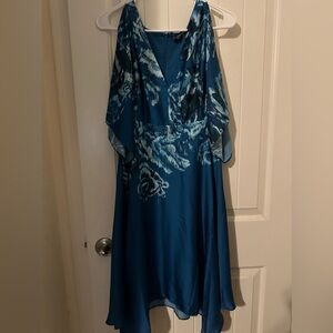 WHBM size 10 women’s cold shoulder dress